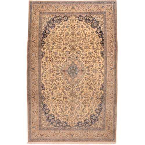 Nain 9 la Persian with silk highlights
