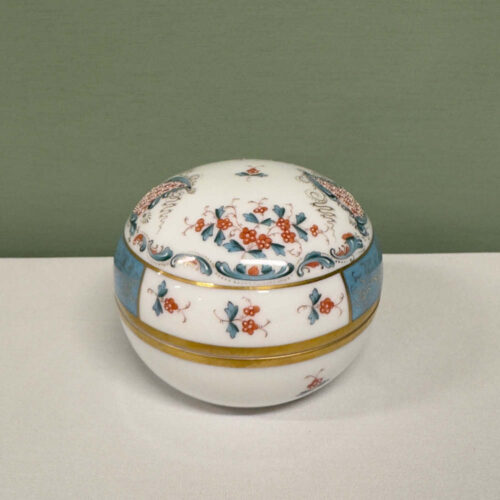 herend cornucopia lidded pot