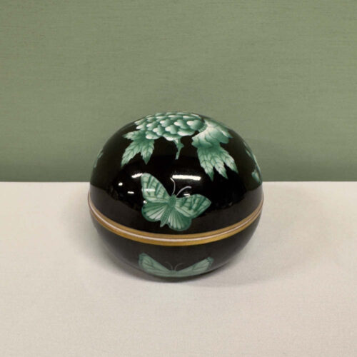herend black and green pot